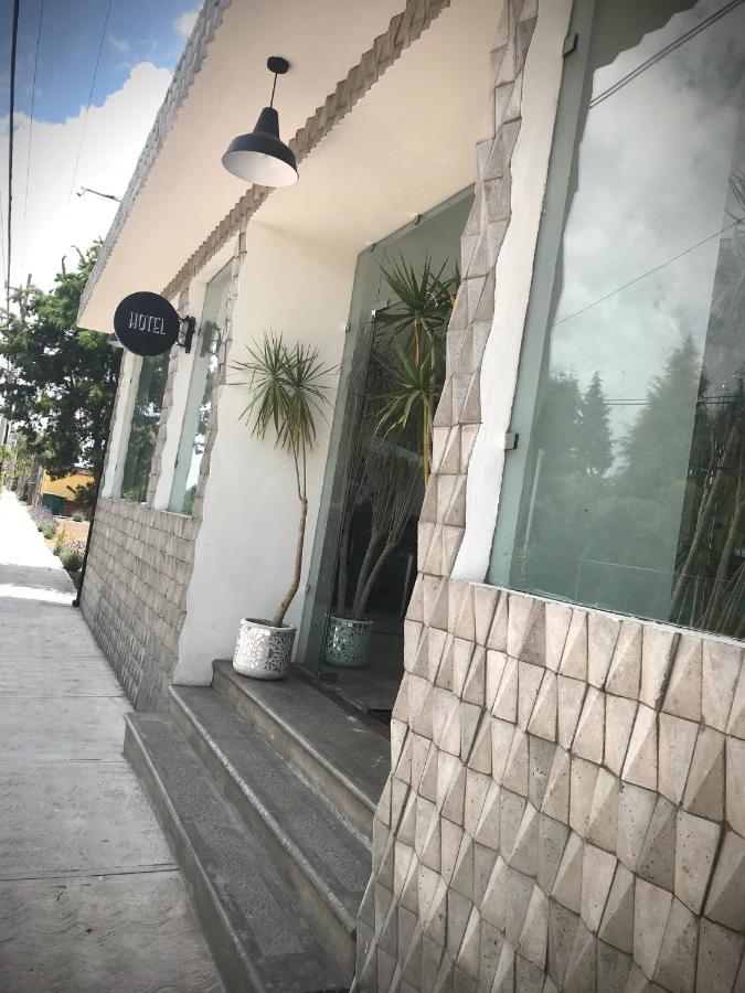 צ'ולולה Calido Cosmos Hotel מראה חיצוני תמונה